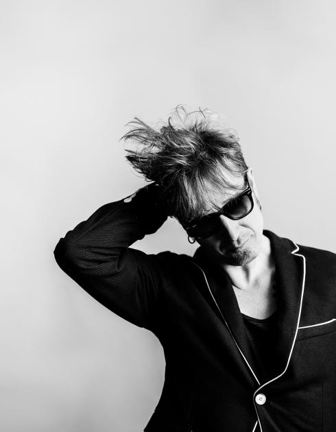 stef-kamil-carlens-artists-in-residence-kmska.jpg Componist, tekstschrijver, zanger Stef Kamil Carlens