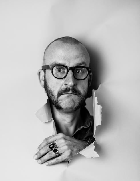 tom-van-dyck-artists-in-residence-kmska.jpg Acteur, scenarist, regisseur en producent Tom Van Dyck
